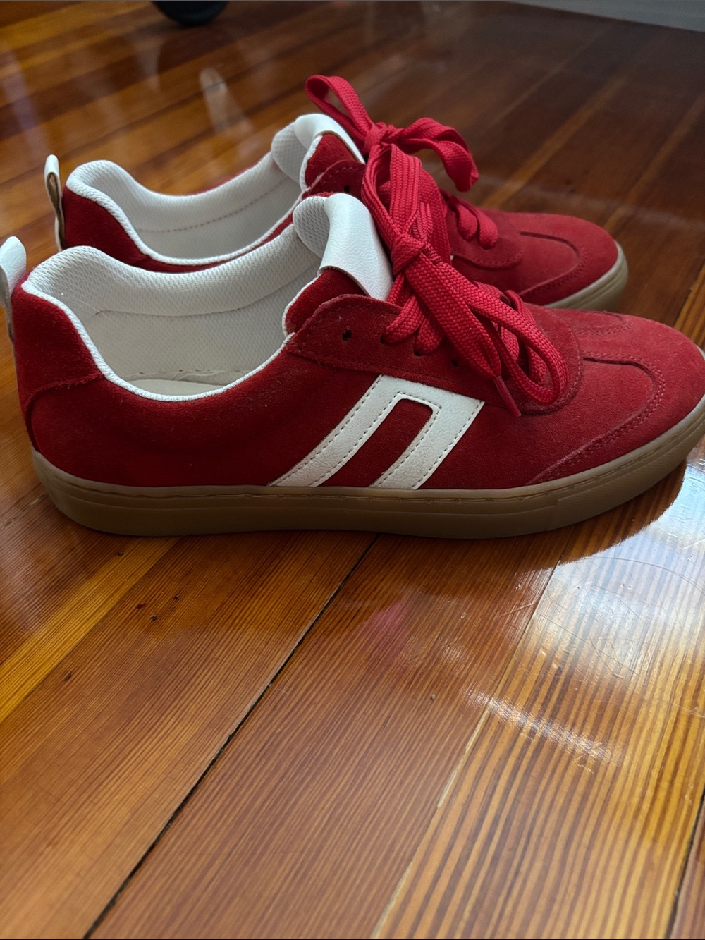 Cruza Red Suede Retro Court Sneakers, 38
